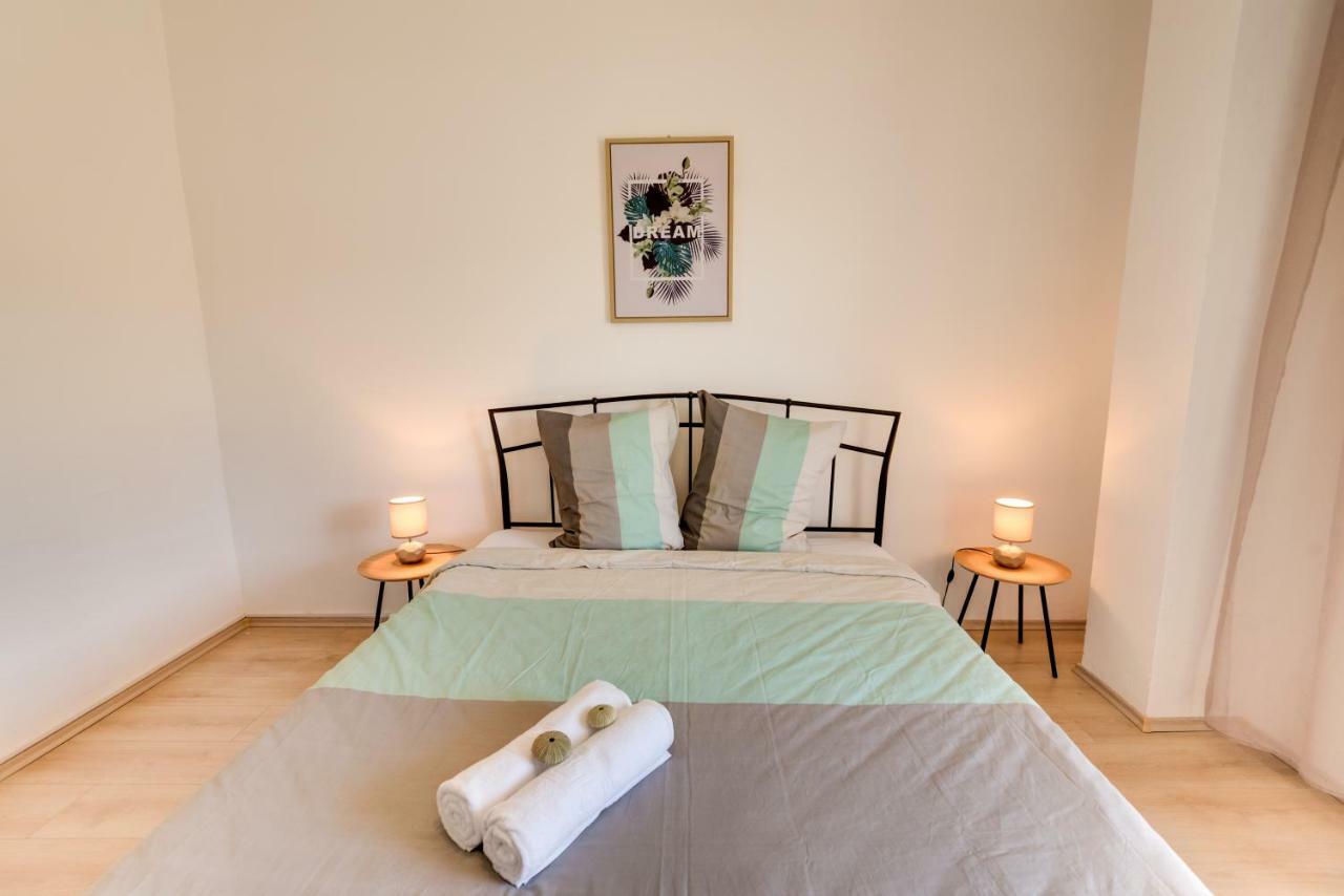 Cozy Apartment Stana In Grebastica ชิเบนิก ภายนอก รูปภาพ