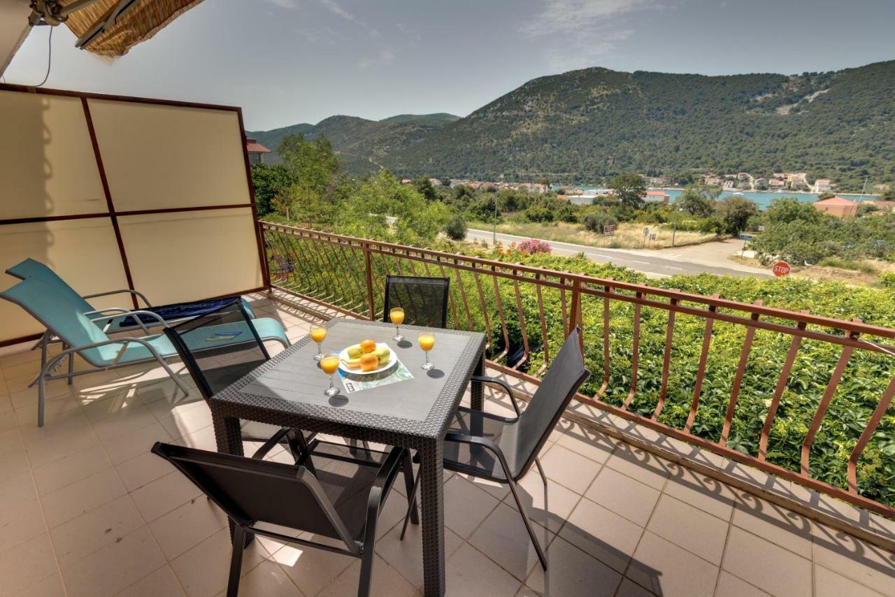 Cozy Apartment Stana In Grebastica ชิเบนิก ภายนอก รูปภาพ