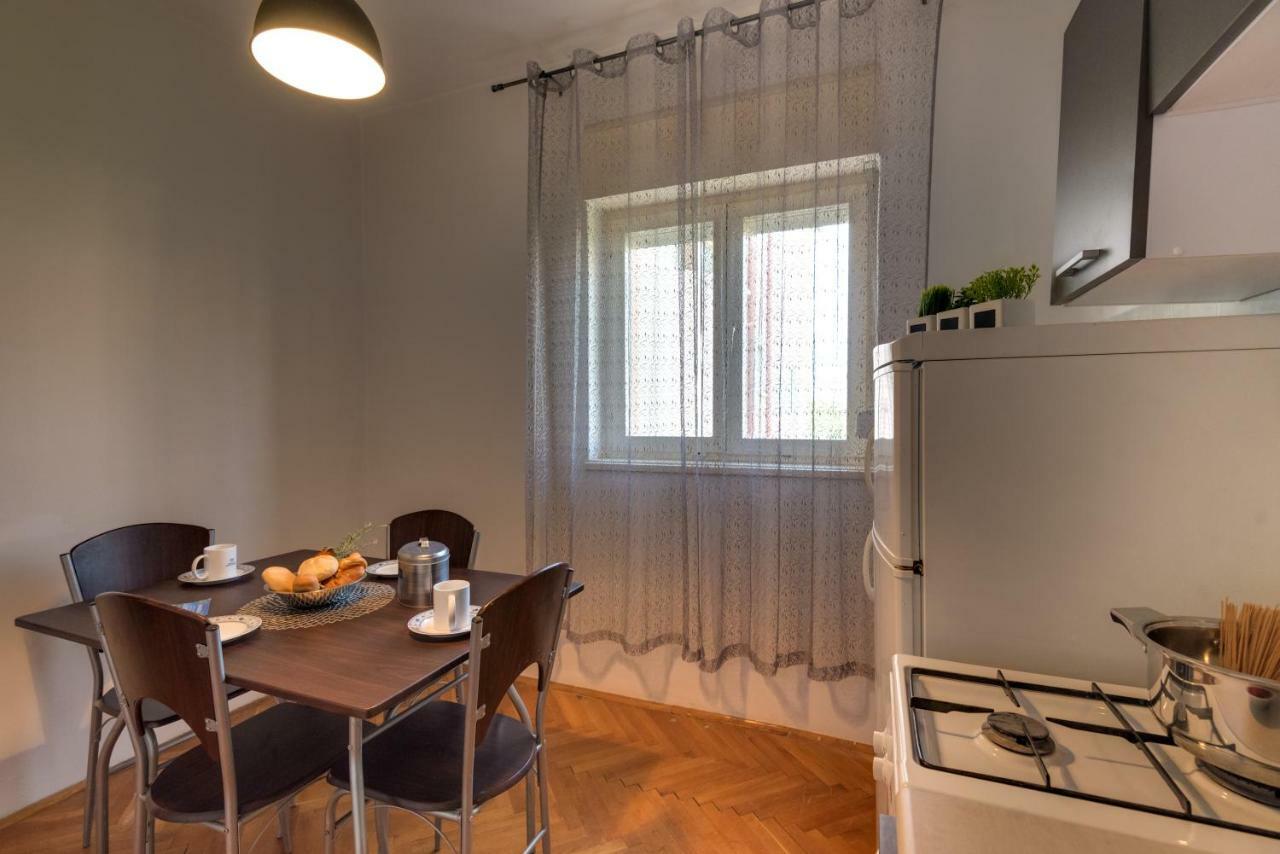 Cozy Apartment Stana In Grebastica ชิเบนิก ภายนอก รูปภาพ